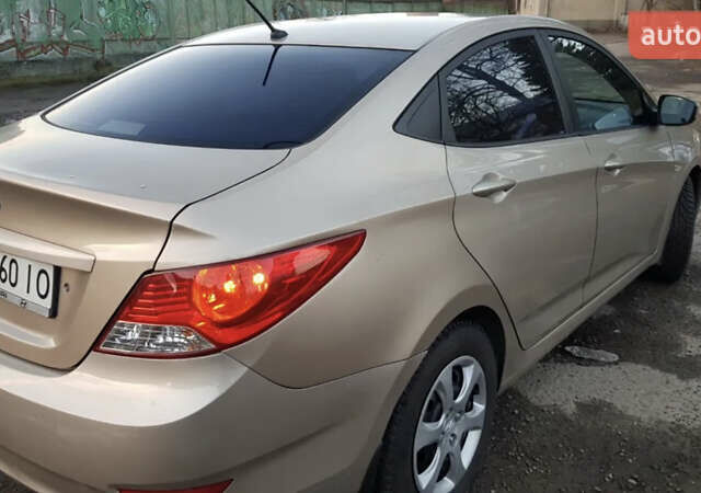 Хендай Акцент 2012 в Черновцах на Automoto.ua Бежевый Хендай Акцент, объемом двигателя 1.4 л и пробегом 178 тыс. км за 5700 $, фото 6 на Automoto.ua