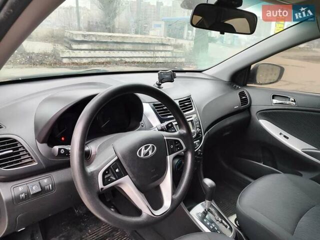 Бежевий Хендай Акцент, об'ємом двигуна 1.4 л та пробігом 160 тис. км за 7600 $, фото 5 на Automoto.ua