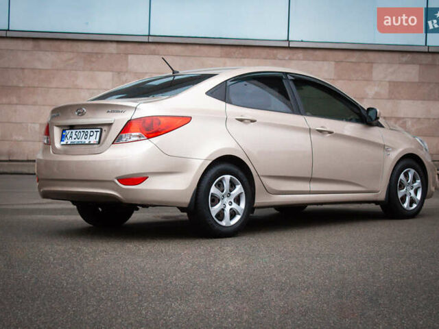 Бежевый Хендай Акцент, объемом двигателя 1.6 л и пробегом 153 тыс. км за 8200 $, фото 2 на Automoto.ua