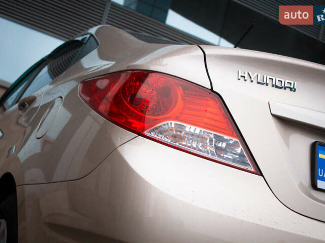 Бежевый Хендай Акцент, объемом двигателя 1.6 л и пробегом 153 тыс. км за 8200 $, фото 35 на Automoto.ua