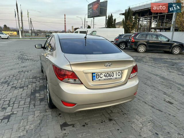 Бежевый Хендай Акцент, объемом двигателя 1.4 л и пробегом 175 тыс. км за 5400 $, фото 4 на Automoto.ua