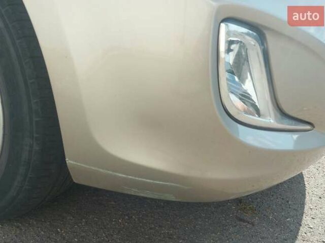 Бежевый Хендай Акцент, объемом двигателя 1.6 л и пробегом 65 тыс. км за 8200 $, фото 10 на Automoto.ua