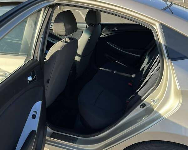 Бежевий Хендай Акцент, об'ємом двигуна 1.4 л та пробігом 106 тис. км за 8500 $, фото 28 на Automoto.ua