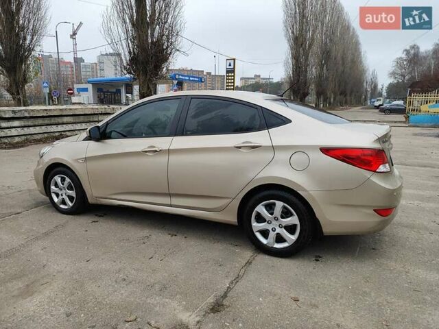 Бежевий Хендай Акцент, об'ємом двигуна 1.4 л та пробігом 160 тис. км за 7600 $, фото 2 на Automoto.ua