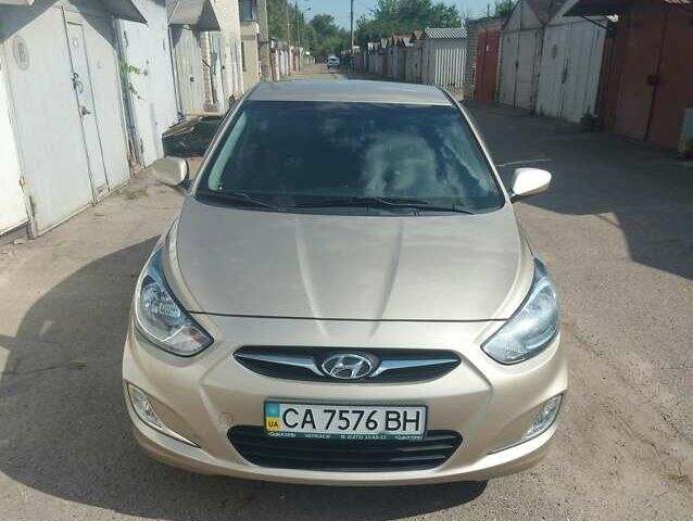 Бежевый Хендай Акцент, объемом двигателя 1.6 л и пробегом 65 тыс. км за 8200 $, фото 5 на Automoto.ua