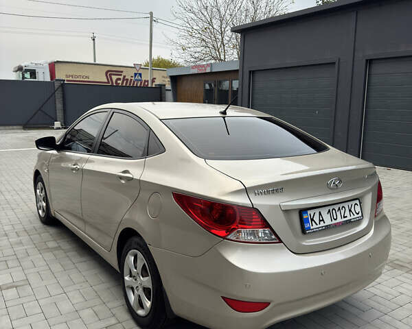 Хендай Акцент 2012 в Киеве на Automoto.ua Бежевый Хендай Акцент, объемом двигателя 1.4 л и пробегом 225 тыс. км за 7600 $, фото 2 на Automoto.ua