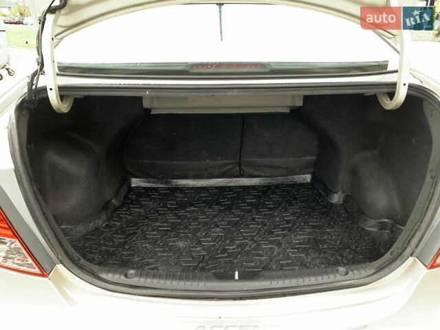 Бежевий Хендай Акцент, об'ємом двигуна 1.4 л та пробігом 160 тис. км за 6250 $, фото 15 на Automoto.ua