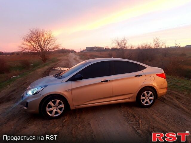 Бежевый Хендай Акцент, объемом двигателя 1.6 л и пробегом 150 тыс. км за 7300 $, фото 1 на Automoto.ua