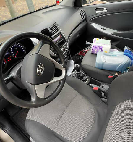 Бежевий Хендай Акцент, об'ємом двигуна 1.4 л та пробігом 240 тис. км за 6450 $, фото 12 на Automoto.ua