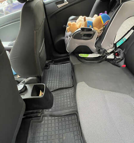 Бежевий Хендай Акцент, об'ємом двигуна 1.4 л та пробігом 240 тис. км за 6450 $, фото 10 на Automoto.ua