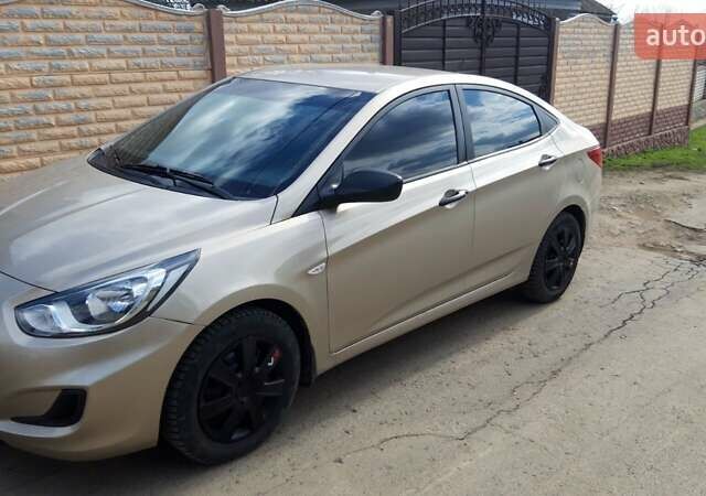 Бежевый Хендай Акцент, объемом двигателя 1.59 л и пробегом 150 тыс. км за 7300 $, фото 3 на Automoto.ua