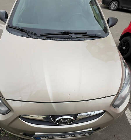 Бежевий Хендай Акцент, об'ємом двигуна 1.4 л та пробігом 240 тис. км за 6450 $, фото 5 на Automoto.ua