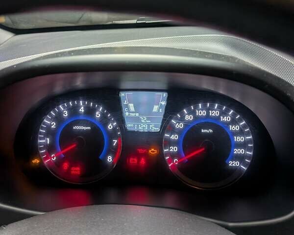 Бежевый Хендай Акцент, объемом двигателя 1.4 л и пробегом 112 тыс. км за 8000 $, фото 9 на Automoto.ua