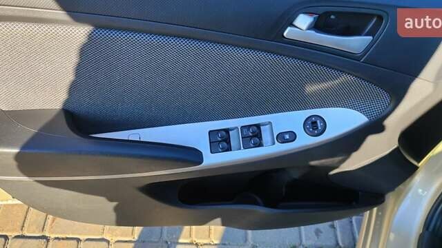 Бежевий Хендай Акцент, об'ємом двигуна 1.4 л та пробігом 109 тис. км за 9800 $, фото 8 на Automoto.ua