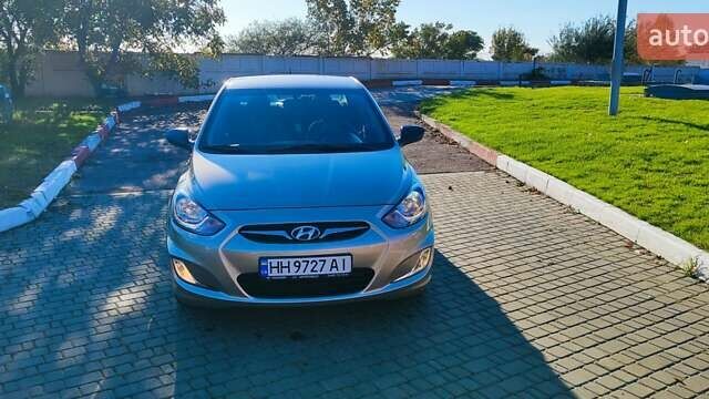 Бежевий Хендай Акцент, об'ємом двигуна 1.4 л та пробігом 109 тис. км за 9800 $, фото 4 на Automoto.ua