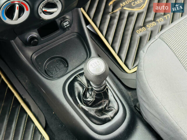 Черный Хендай Акцент, объемом двигателя 1.4 л и пробегом 123 тыс. км за 4550 $, фото 24 на Automoto.ua