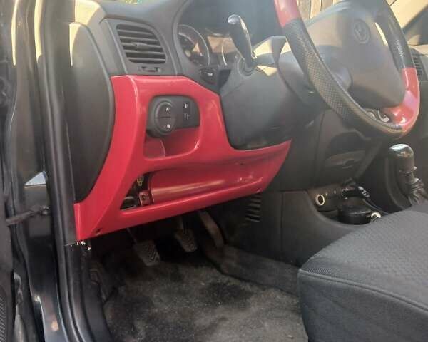 Чорний Хендай Акцент, об'ємом двигуна 1.6 л та пробігом 147 тис. км за 3500 $, фото 6 на Automoto.ua