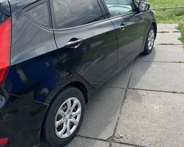 Чорний Хендай Акцент, об'ємом двигуна 1.59 л та пробігом 175 тис. км за 8000 $, фото 11 на Automoto.ua