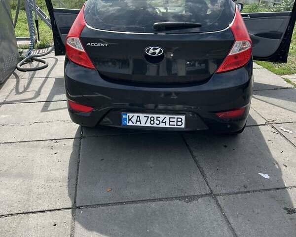 Чорний Хендай Акцент, об'ємом двигуна 1.59 л та пробігом 175 тис. км за 8000 $, фото 1 на Automoto.ua
