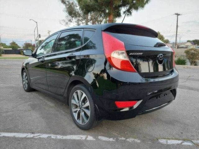 Черный Хендай Акцент, объемом двигателя 1.6 л и пробегом 99 тыс. км за 2200 $, фото 4 на Automoto.ua