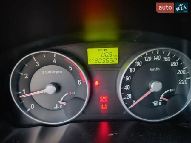 Чорний Хендай Акцент, об'ємом двигуна 1.5 л та пробігом 203 тис. км за 3800 $, фото 10 на Automoto.ua