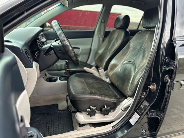 Хендай Акцент 2007 в Черновцах на Automoto.ua Черный Хендай Акцент, объемом двигателя 1.4 л и пробегом 345 тыс. км за 3600 $, фото 22 на Automoto.ua