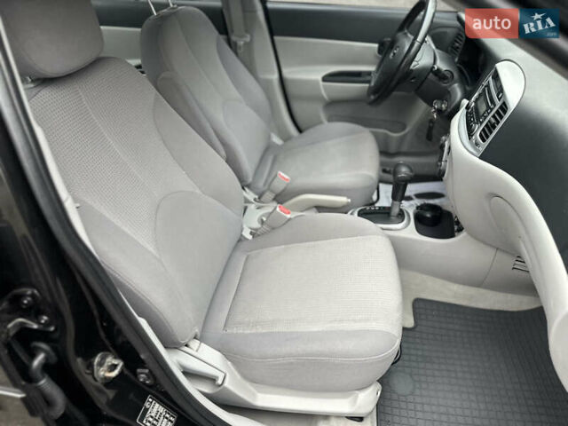 Черный Хендай Акцент, объемом двигателя 1.6 л и пробегом 170 тыс. км за 5699 $, фото 30 на Automoto.ua