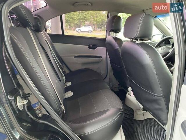 Черный Хендай Акцент, объемом двигателя 1.4 л и пробегом 93 тыс. км за 5800 $, фото 12 на Automoto.ua