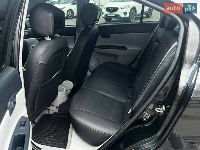 Черный Хендай Акцент, объемом двигателя 1.4 л и пробегом 197 тыс. км за 4900 $, фото 8 на Automoto.ua