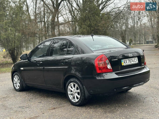 Черный Хендай Акцент, объемом двигателя 1.6 л и пробегом 170 тыс. км за 5699 $, фото 9 на Automoto.ua
