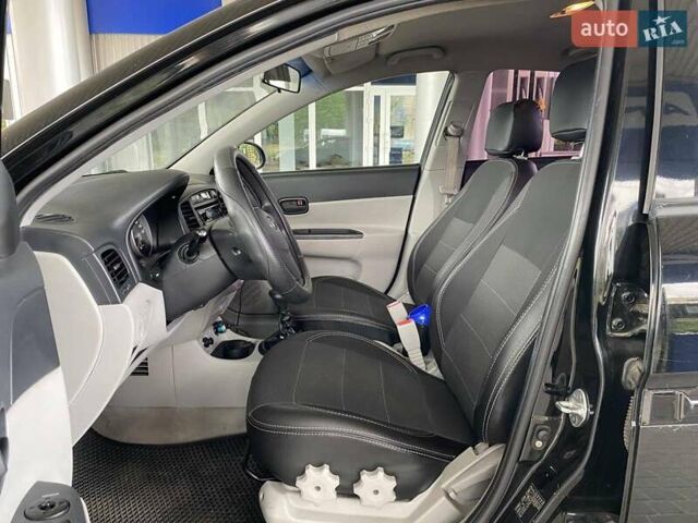 Черный Хендай Акцент, объемом двигателя 1.4 л и пробегом 93 тыс. км за 5800 $, фото 10 на Automoto.ua