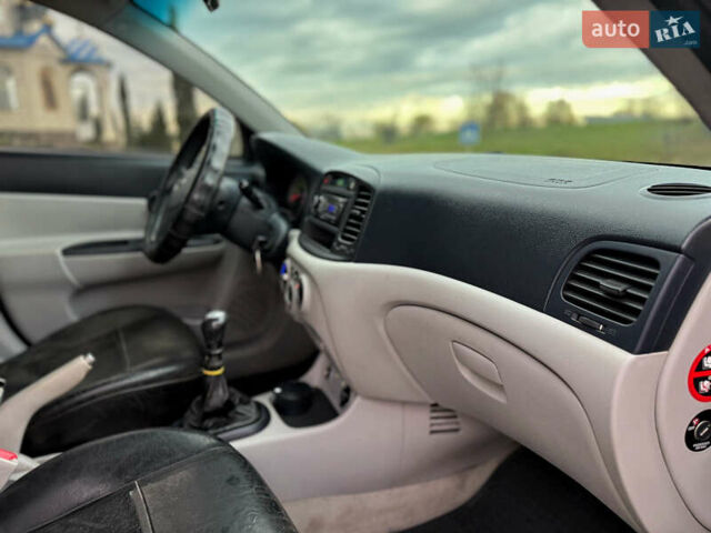 Хендай Акцент 2007 в Черновцах на Automoto.ua Черный Хендай Акцент, объемом двигателя 1.4 л и пробегом 345 тыс. км за 3600 $, фото 46 на Automoto.ua