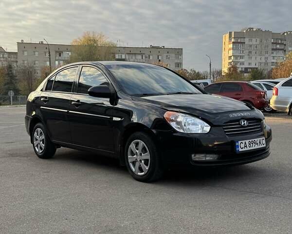 Черный Хендай Акцент, объемом двигателя 1.4 л и пробегом 211 тыс. км за 5400 $, фото 2 на Automoto.ua