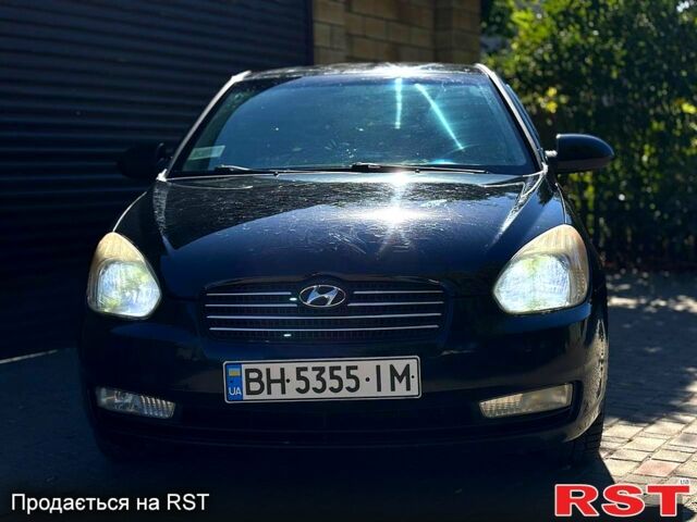 Черный Хендай Акцент, объемом двигателя 1.4 л и пробегом 178 тыс. км за 5300 $, фото 2 на Automoto.ua