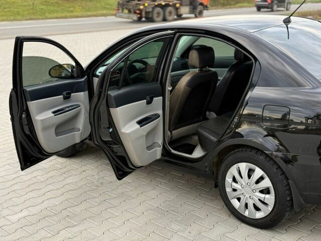 Хендай Акцент 2007 в Черновцах на Automoto.ua Черный Хендай Акцент, объемом двигателя 1.4 л и пробегом 345 тыс. км за 3600 $, фото 13 на Automoto.ua