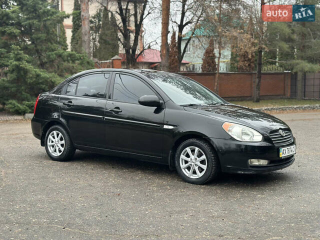 Черный Хендай Акцент, объемом двигателя 1.6 л и пробегом 170 тыс. км за 5699 $, фото 10 на Automoto.ua