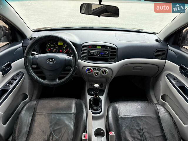 Хендай Акцент 2007 в Черновцах на Automoto.ua Черный Хендай Акцент, объемом двигателя 1.4 л и пробегом 345 тыс. км за 3600 $, фото 37 на Automoto.ua