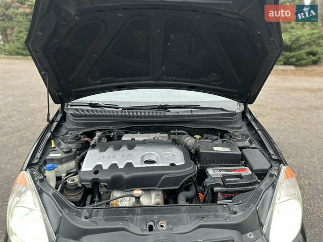 Черный Хендай Акцент, объемом двигателя 1.6 л и пробегом 170 тыс. км за 5699 $, фото 54 на Automoto.ua