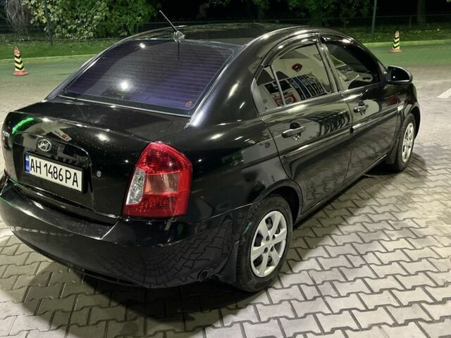 Черный Хендай Акцент, объемом двигателя 1.4 л и пробегом 197 тыс. км за 4800 $, фото 11 на Automoto.ua