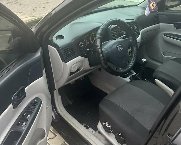 Чорний Хендай Акцент, об'ємом двигуна 1.4 л та пробігом 344 тис. км за 3400 $, фото 28 на Automoto.ua