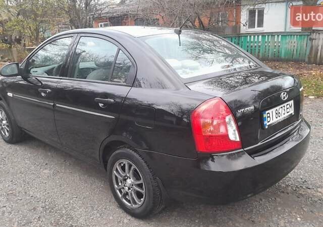 Черный Хендай Акцент, объемом двигателя 1.49 л и пробегом 231 тыс. км за 4600 $, фото 5 на Automoto.ua