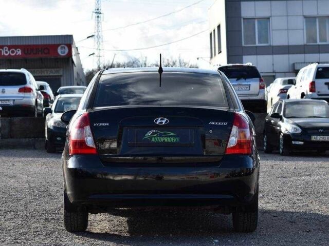Чорний Хендай Акцент, об'ємом двигуна 1.4 л та пробігом 193 тис. км за 5799 $, фото 2 на Automoto.ua