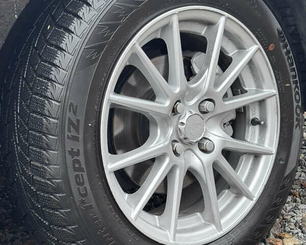 Черный Хендай Акцент, объемом двигателя 1.4 л и пробегом 139 тыс. км за 5999 $, фото 26 на Automoto.ua