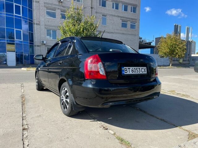 Черный Хендай Акцент, объемом двигателя 1.5 л и пробегом 237 тыс. км за 4000 $, фото 1 на Automoto.ua