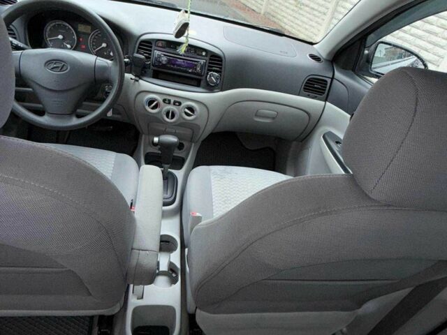 Чорний Хендай Акцент, об'ємом двигуна 1.4 л та пробігом 217 тис. км за 5000 $, фото 3 на Automoto.ua