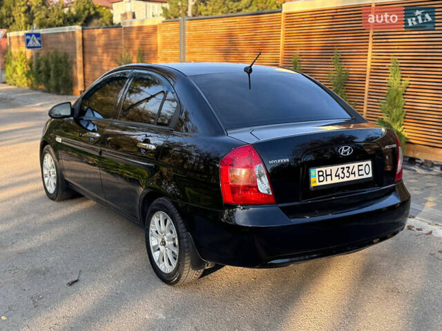 Черный Хендай Акцент, объемом двигателя 1.4 л и пробегом 128 тыс. км за 5800 $, фото 18 на Automoto.ua