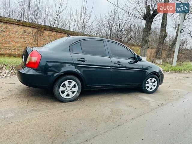Чорний Хендай Акцент, об'ємом двигуна 1.4 л та пробігом 225 тис. км за 3899 $, фото 3 на Automoto.ua