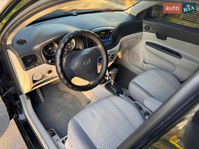 Черный Хендай Акцент, объемом двигателя 1.4 л и пробегом 128 тыс. км за 5800 $, фото 38 на Automoto.ua