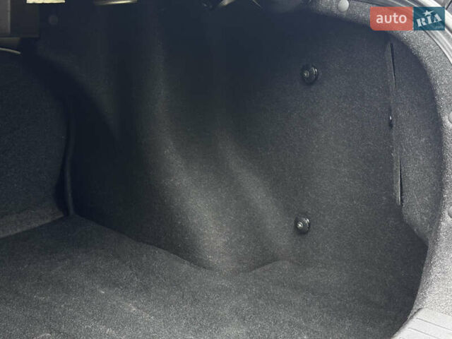 Черный Хендай Акцент, объемом двигателя 1.4 л и пробегом 139 тыс. км за 5999 $, фото 75 на Automoto.ua