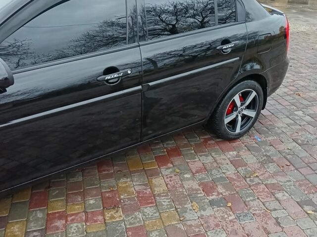 Чорний Хендай Акцент, об'ємом двигуна 1.4 л та пробігом 178 тис. км за 5400 $, фото 10 на Automoto.ua